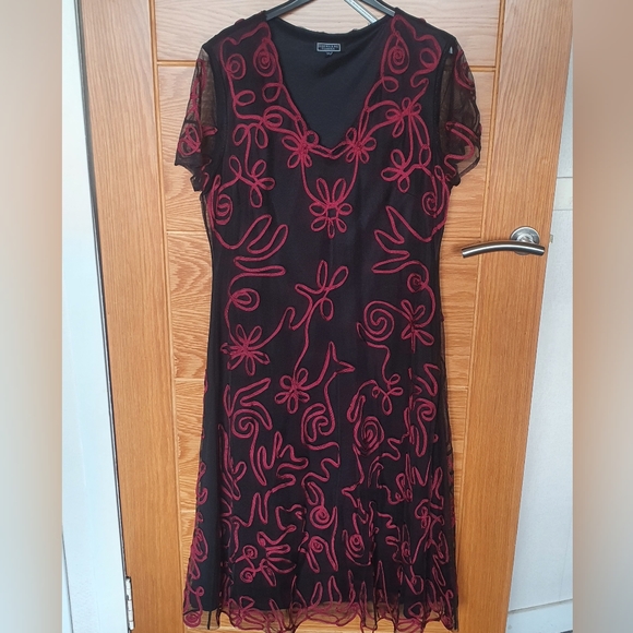 debenhams Dresses & Skirts - Midi dress
